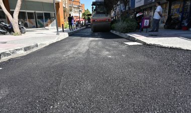 Büyükşehir Merkezde Yolları Yeniliyor
