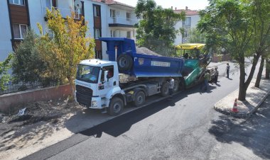Akhisar ve Ahmetli’de Yol Çalışmaları Tüm Hızıyla Devam Ediyor