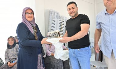 Büyükşehir’den Kırkağaçlı Kadınlara Arıcılık Desteği