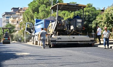 Büyükşehir, Salihli ve Kırkağaç’ta Asfalt Çalışmalarına Devam Ediyor