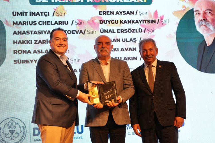 Şiirin Kalbi Manisa’da Attı