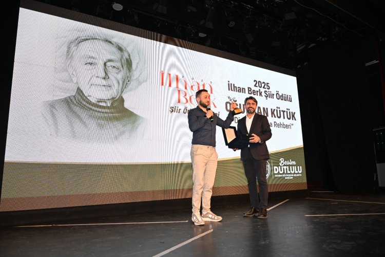 İlhan Berk Ödülü Genç Şaire Gitti: Oğulcan Kütük Ödülün Sahibi Oldu