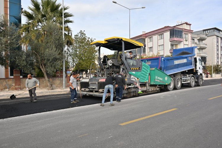 Akhisar’da Yolların Konforu Artıyor