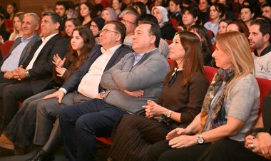 ‘Şiddetli Geçimsizlik’ Dünya Prömiyerini Manisa’da Yaptı