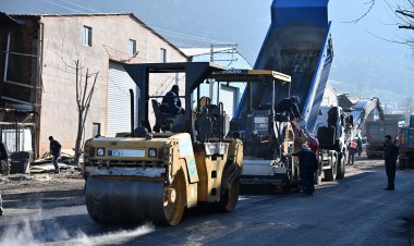 Büyükşehir Kendi Asfaltını, Yollarda Kullanmaya Başladı