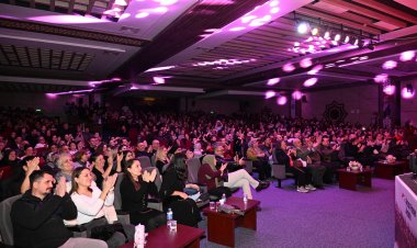 Çok Sesli Gençlik ve Çocuk Korosu Sanatseverlerle Buluştu