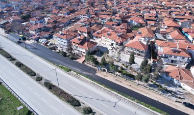 Büyükşehir’den Kula’da Ulaşım Konforu için 8 Bin Tonluk Asfalt Çalışması