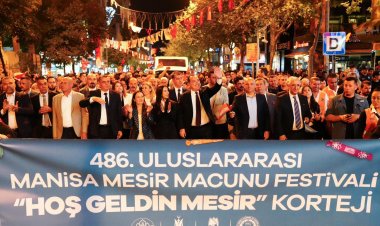 Mesir Coşkusu Sokaklara Taştı486. Yıl Heyecanı Kortejle Başladı