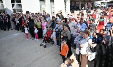 Uluslararası Halk Dansları Toplulukları Manisa’yı Büyüledi