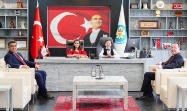Başkanlık Koltuğu Bugün Çocukların