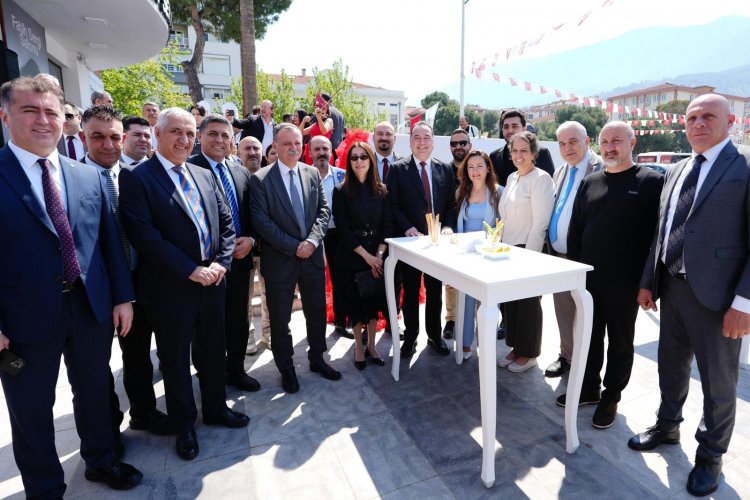 Manisa’da Sanat ve Gelenek Buluştu: FridaKahlo Sergisi Kapılarını Açtı