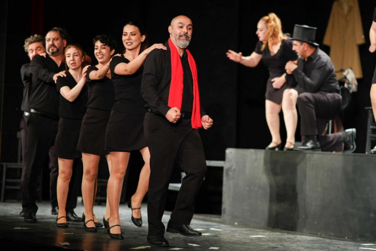 Aziz Nesin’in “Bir Takım Azizlikler” oyunu Mesir Tiyatro Festivali’nde Sahnelendi