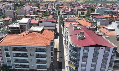 Büyükşehir’den Alaşehir Fatih Caddesi’nde Sıcak Asfalt Çalışması